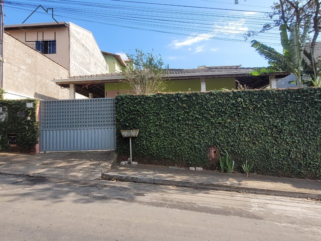#288 - Casa para Venda em Extrema - MG - 2