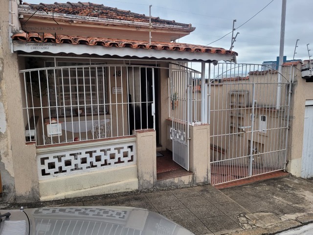 #300 - Casa para Venda em Bragança Paulista - SP - 2