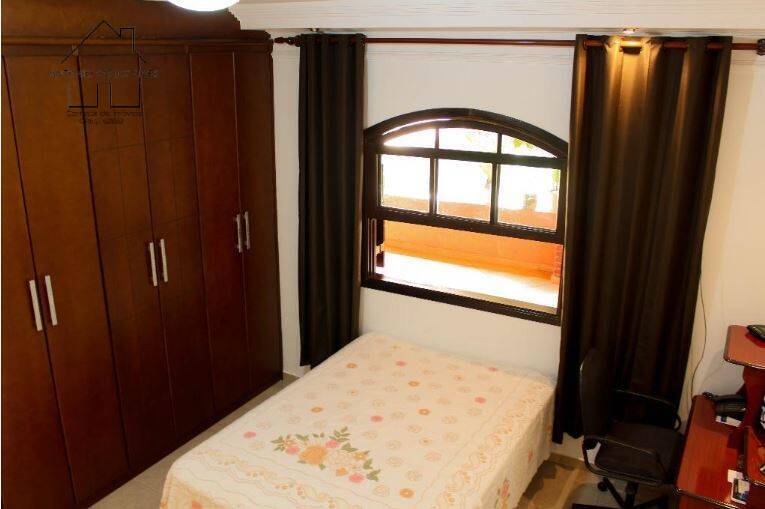 Chácara, 3 quartos, 1080 m² - Foto 8