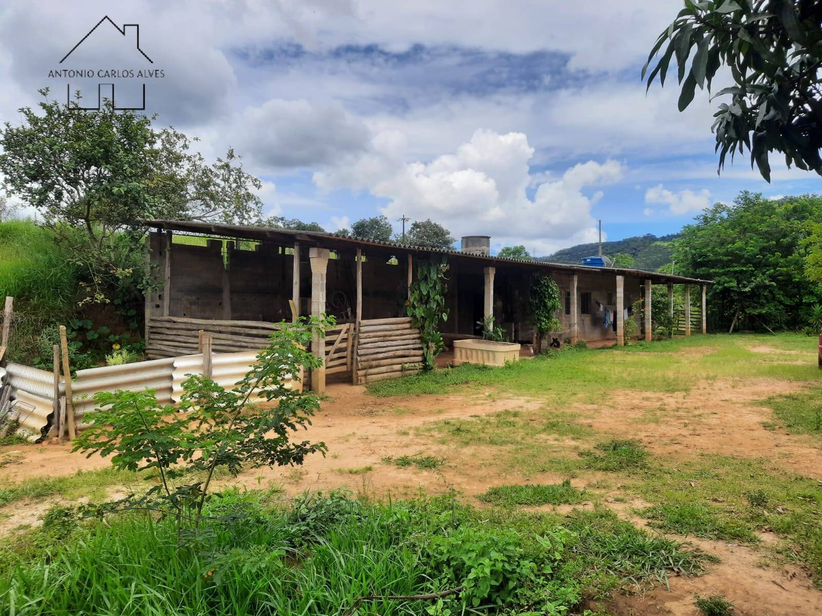 Sítio à venda com 3 quartos, 240m² - Foto 35