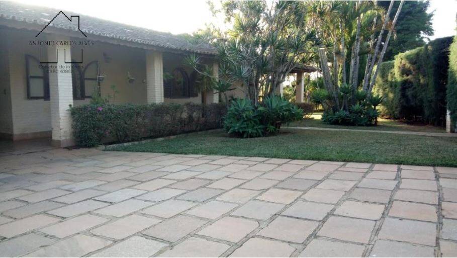 Chácara à venda com 4 quartos, 350m² - Foto 1