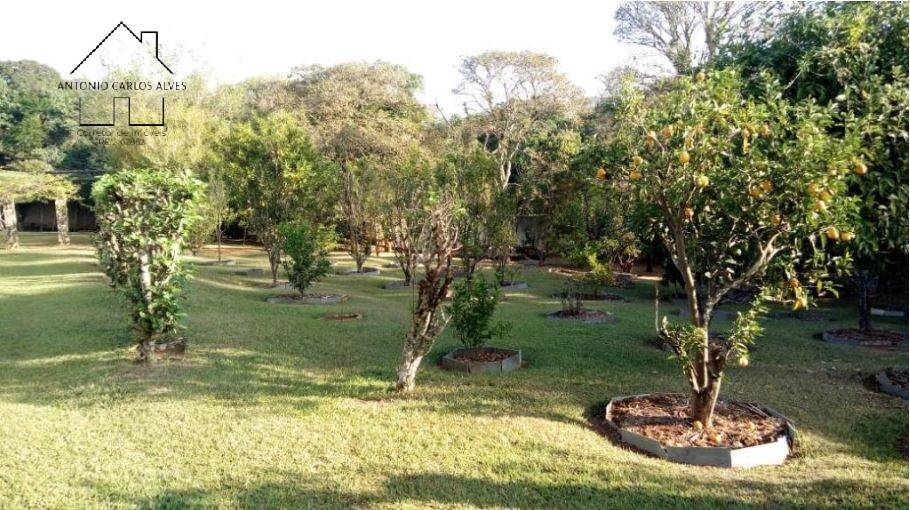 Chácara à venda com 4 quartos, 350m² - Foto 48