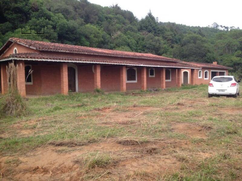 Sítio à venda com 3 quartos, 350m² - Foto 1