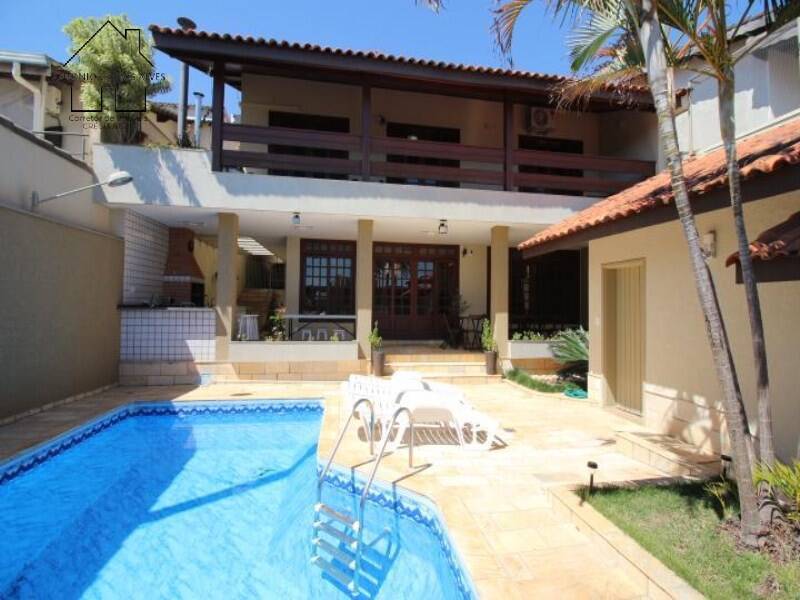Sobrado, 3 quartos, 400 m² - Foto 1