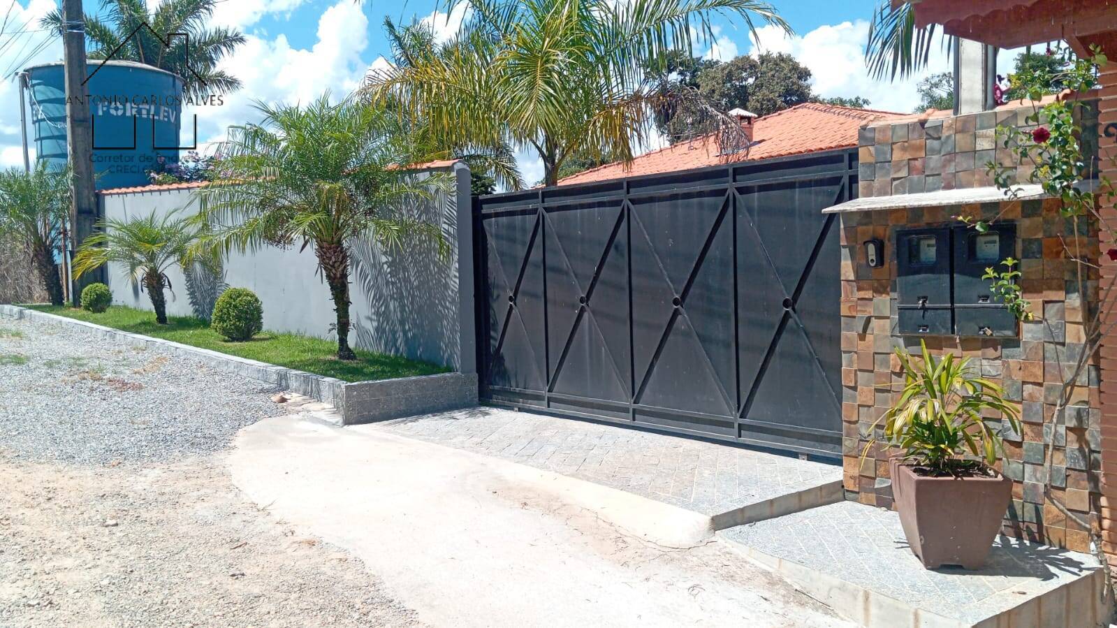 Casa, 3 quartos, 250 m² - Foto 1