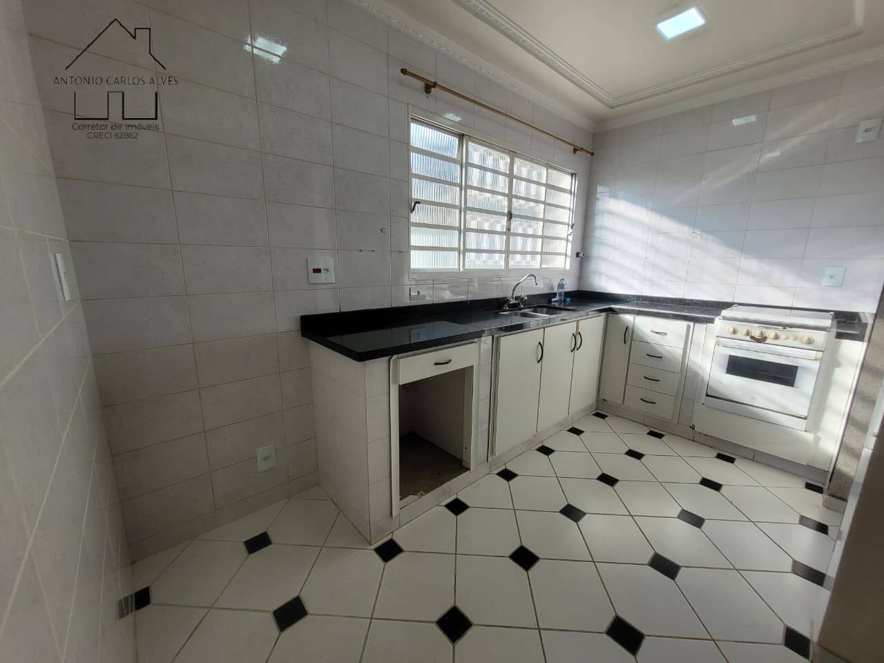 Casa, 3 quartos, 250 m² - Foto 17