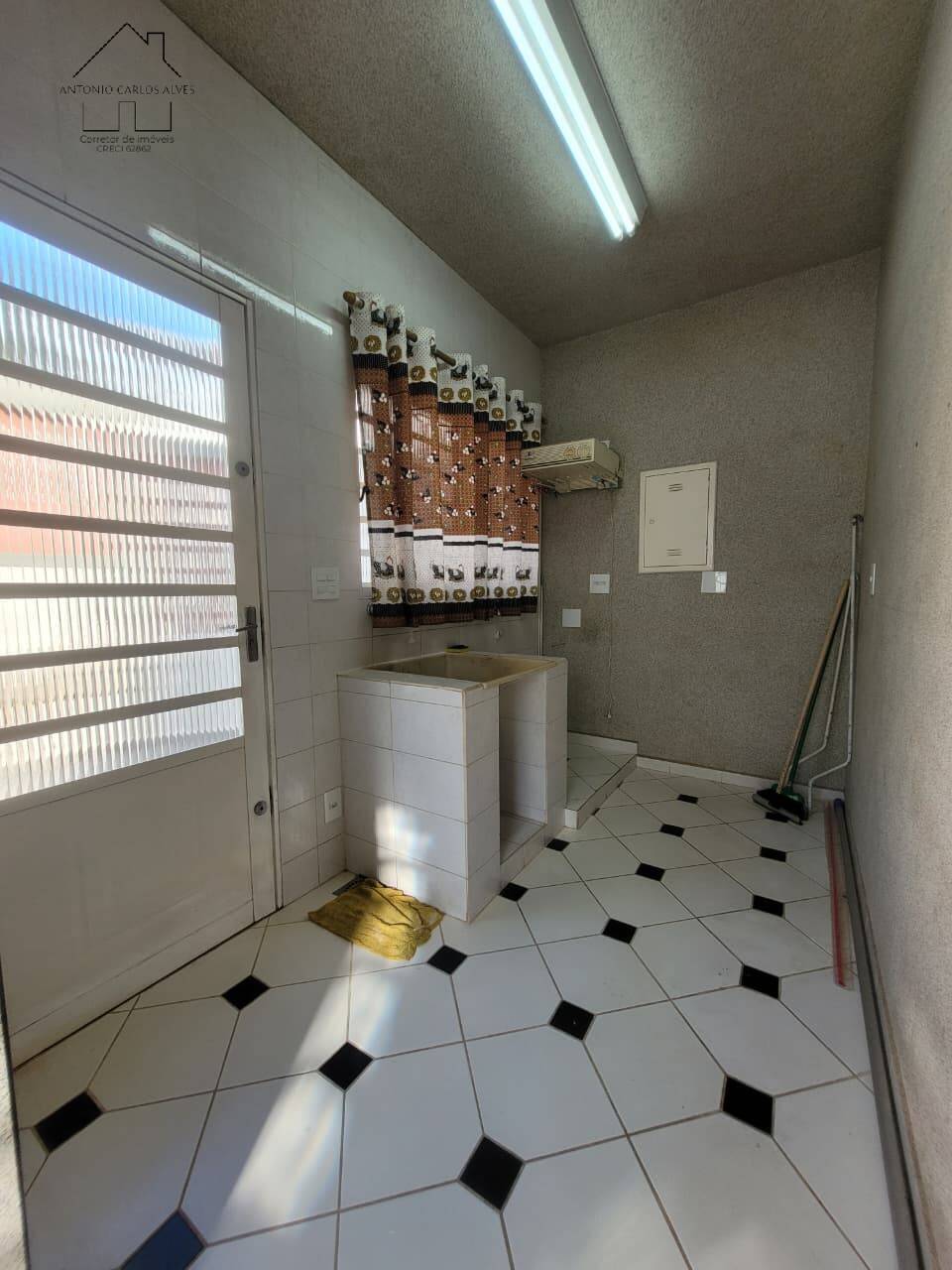 Casa, 3 quartos, 250 m² - Foto 15
