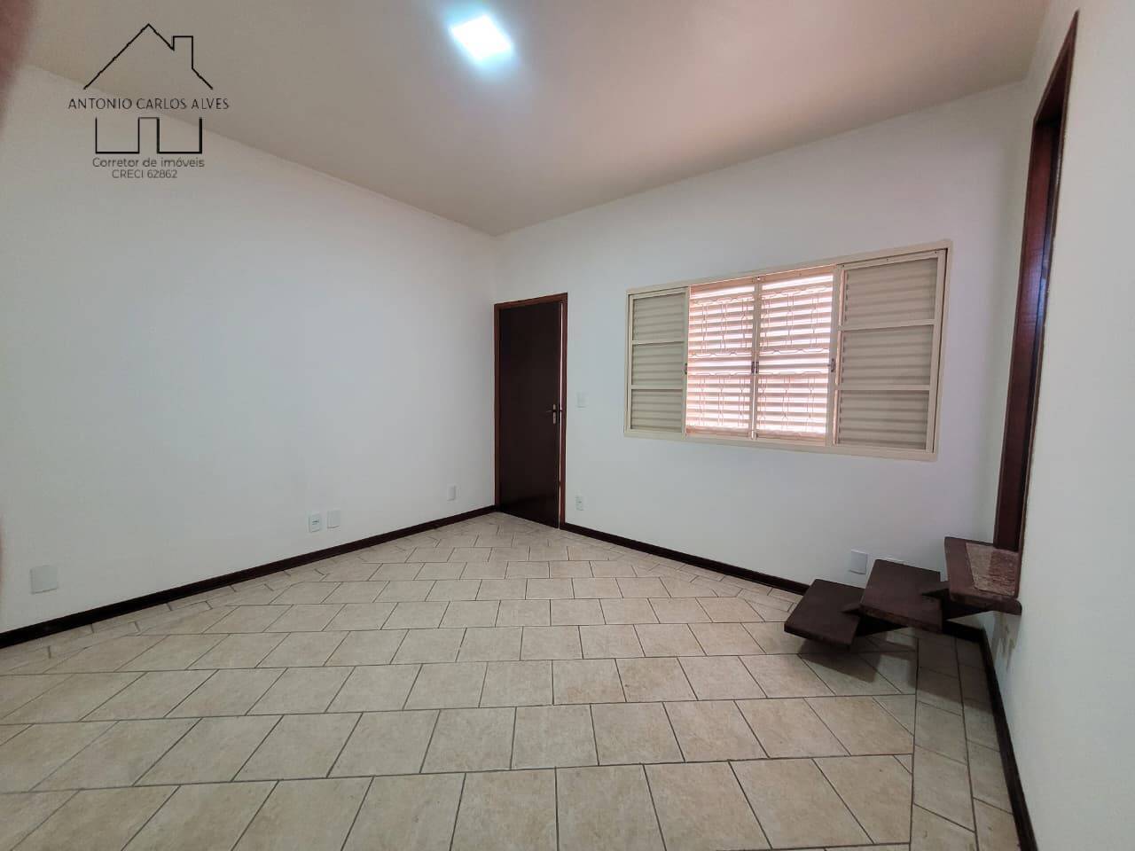 Casa, 3 quartos, 250 m² - Foto 30