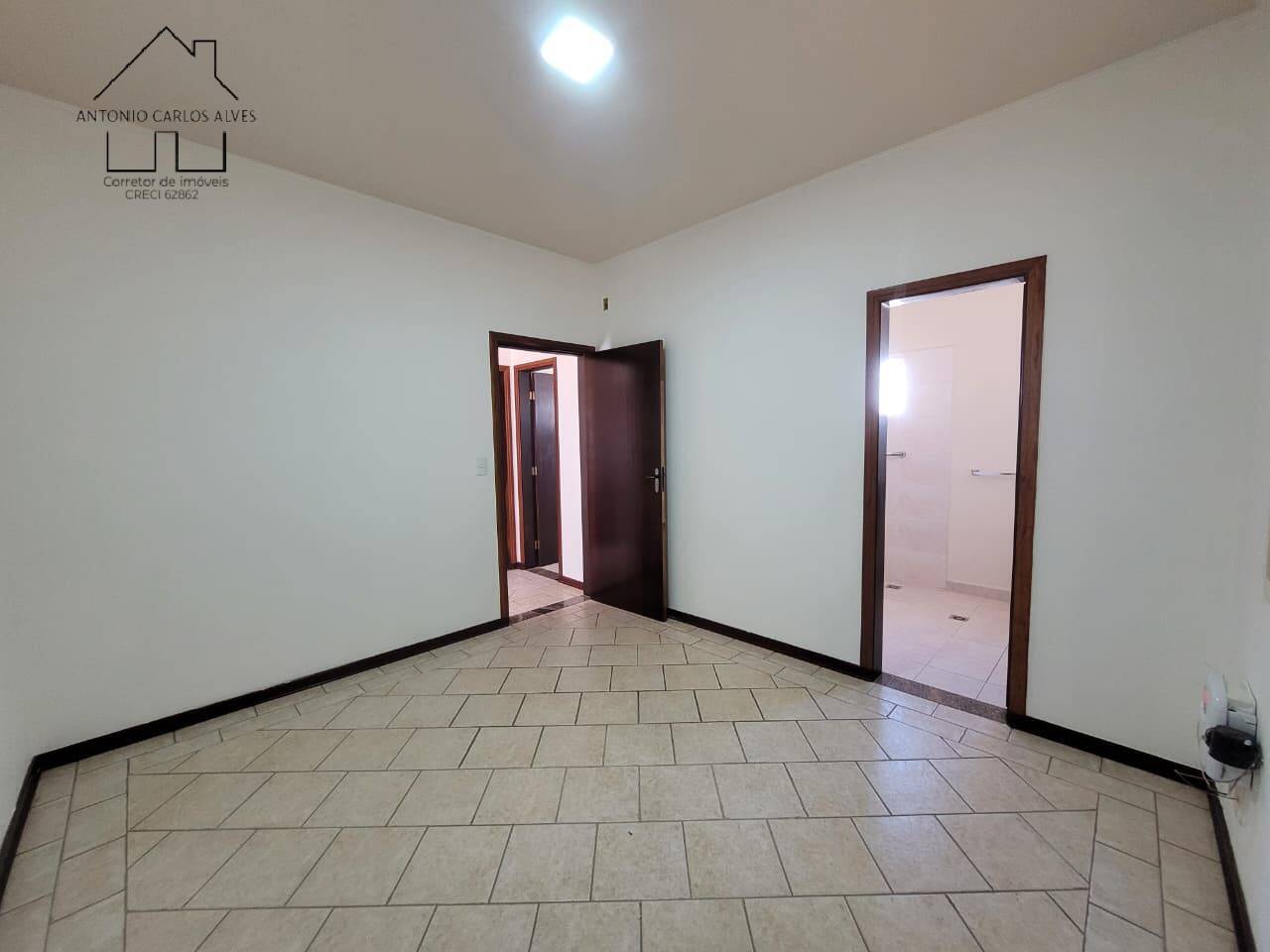 Casa, 3 quartos, 250 m² - Foto 37